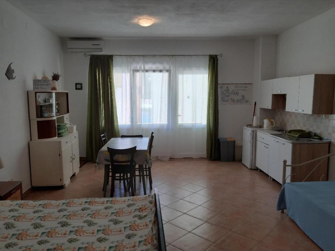 Tonka Appartement Hvar Town Buitenkant foto