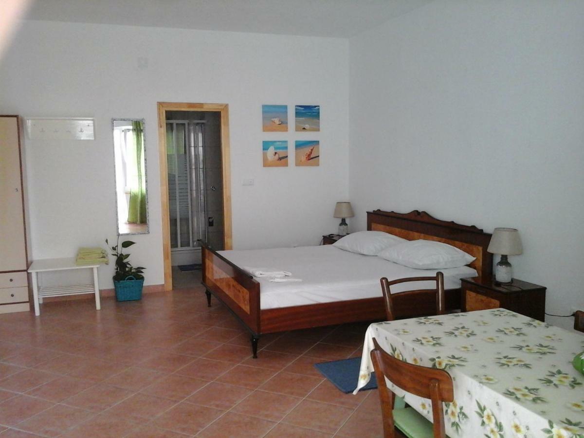 Tonka Appartement Hvar Town Buitenkant foto